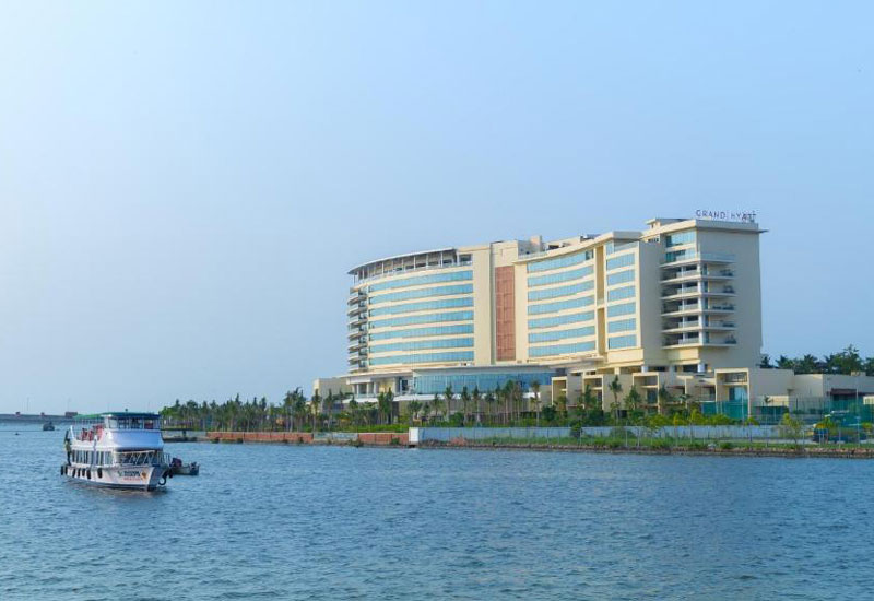 Luxury Waterfront Grand Hyatt Kochi Kerala as main key word and use Hotels with houseboats Kochi, Best hotels near Vembanad Lake, Kerala hotels with spa and pool